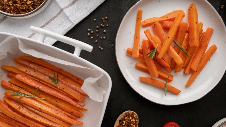 Sliced and roasted carrots