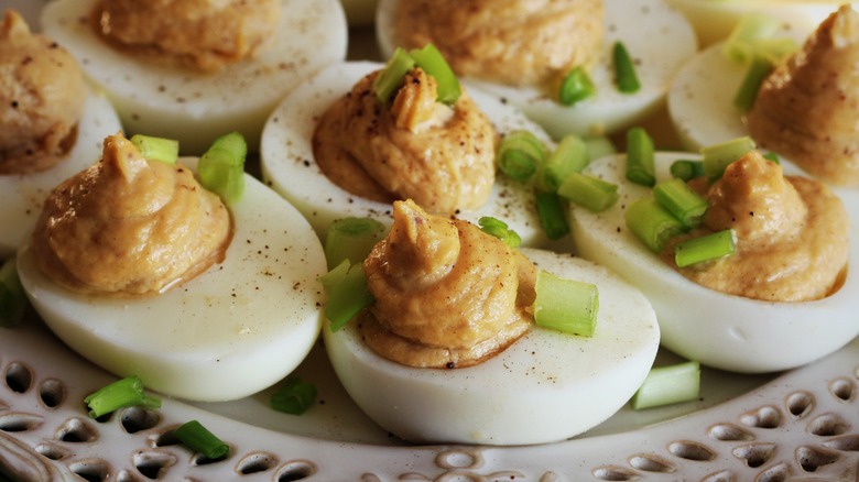 deviled eggs with cod liver 