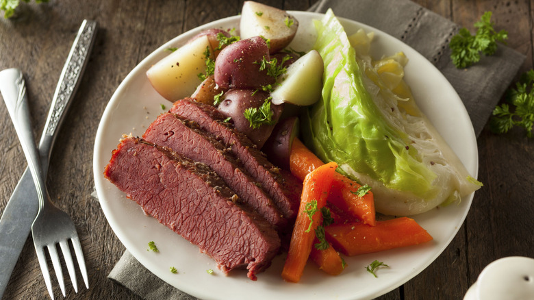 plate of corned beef and cabbage