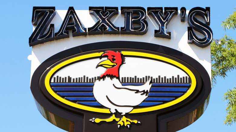 Zaxby's restaurant sign