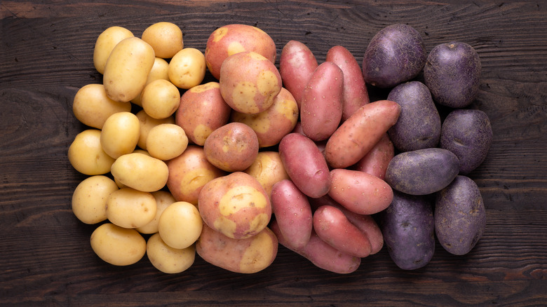pile of different potatoes 