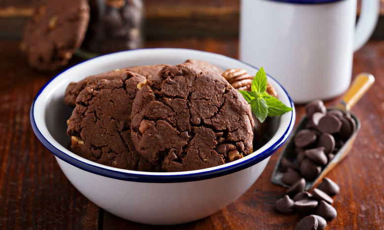 Chocolate Walnut Cookies
