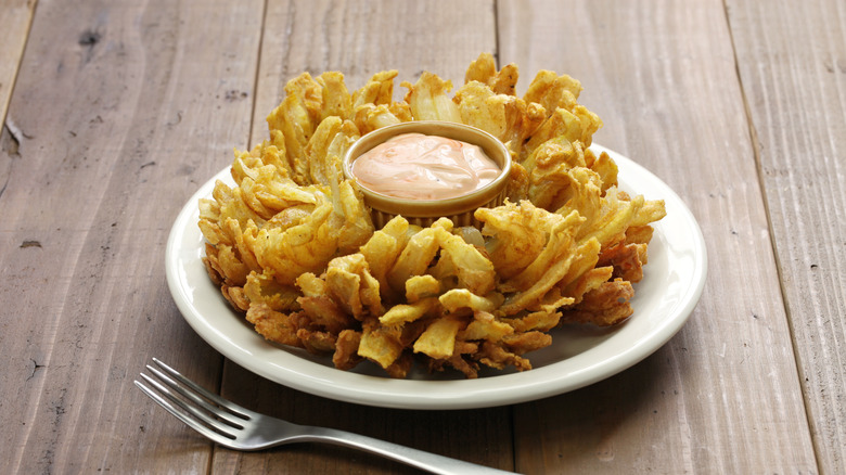 blooming onion with sauce