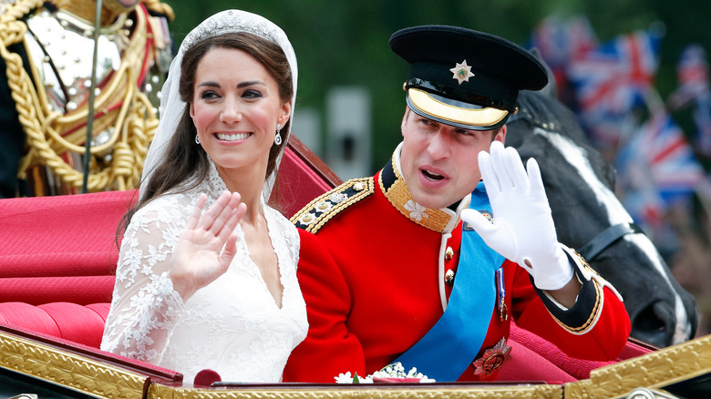Prince William's Groom's Cake Was A Sweet Ode To Queen Elizabeth II