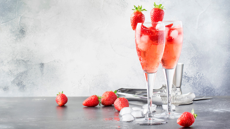 Red velvet champagne cocktail with strawberries