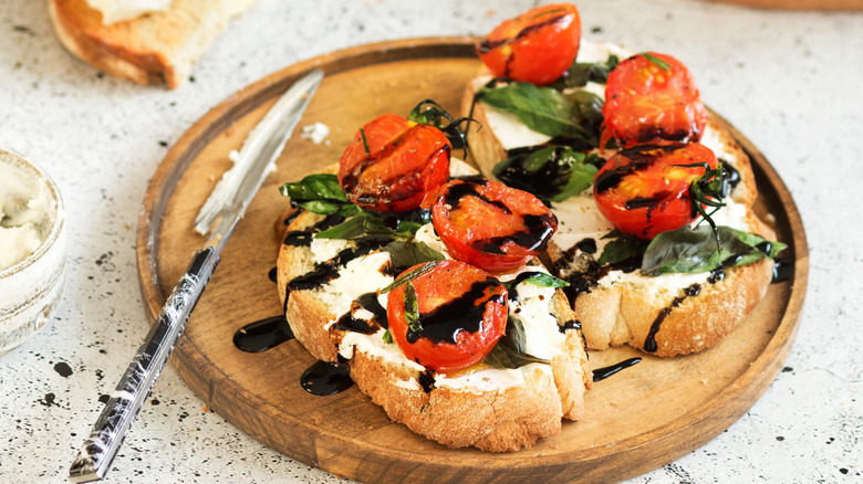 balsamic with tomatoes and cheese