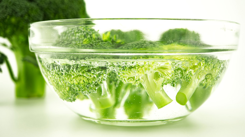 broccoli in water