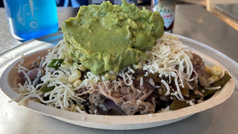 Chipotle bowl with guacamole 