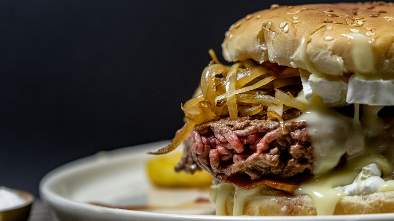 cheeseburger with caramelized onions
