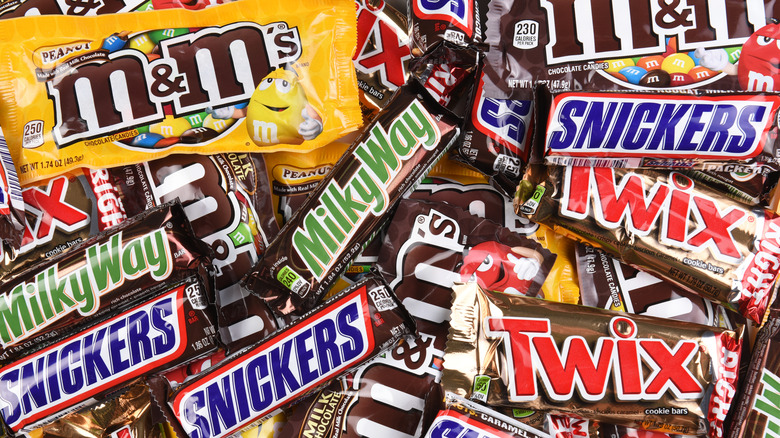 A pile of full-size candy bars